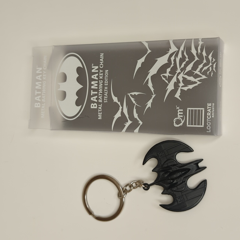 BATMAN Metal Batwing Key Chain Stealth Edition Black Loot Crate Exclusive NEW